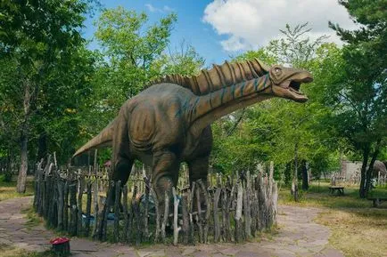 Dinopark (Magnyitogorszk) utazás a történelem előtti világot, mindenki számára elérhető