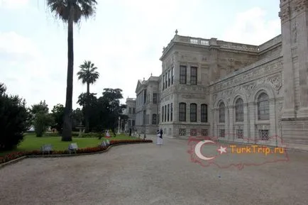 Дворецът Долмабахче в Истанбул, снимки, видео, карта местоположение
