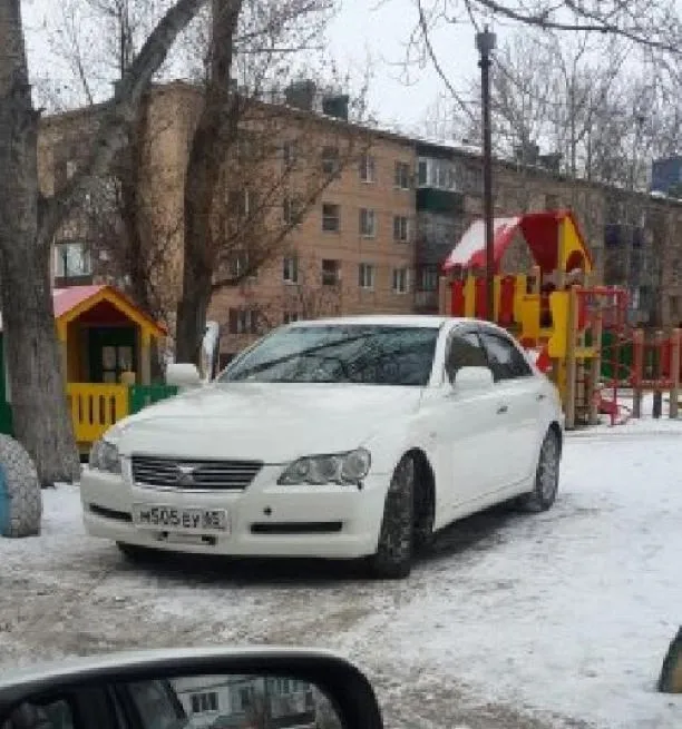 Аз съм твърде мързеливи, за да се включи главата, паркирам като