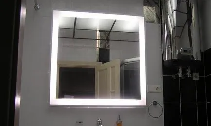 Как да изберем огледало със светлина в банята