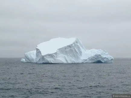 Prin pinguini fără cadouri sau cum să supraviețuiască în Antarctica, fără lucruri, o revizuire a turistului special pe