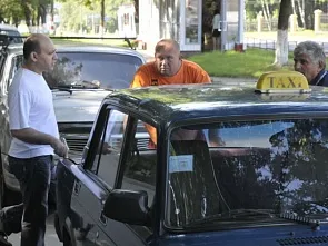 Ki tudja megoldani a problémát az illegális fuvarozók hírek az élet egy taxi