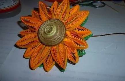 Quilling master-class de floarea-soarelui modul de a face hârtie din floarea-soarelui