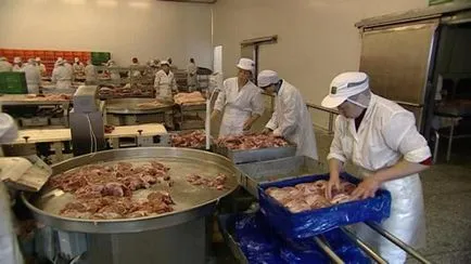 завод за преработка на месо, както и със собствена търговска
