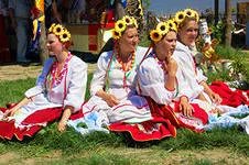 Costumul Folk (costum și cazaci cazaci)