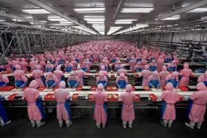 Pro și contra de producție în China, care spun experții