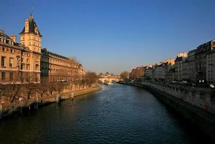 descriere River Franța, valoarea