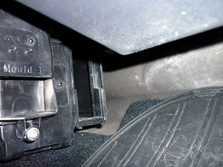 Renault Sandero kabin szűrő cseréje, hol és hogyan kell eltávolítani