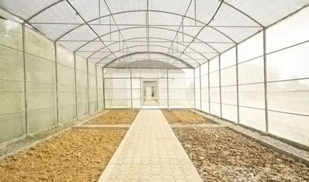 Polikarbonát üvegházak feldolgozás, mint az őszi és hogyan kell kezelni a betakarítás utáni tulajdonságok