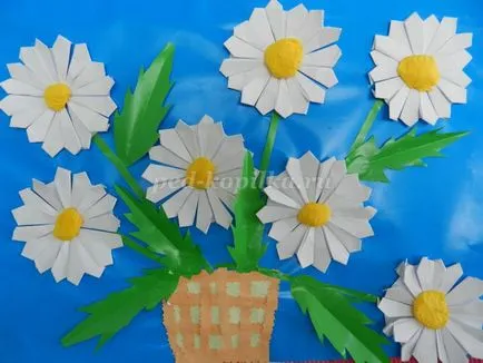 Daisies în tehnica origami