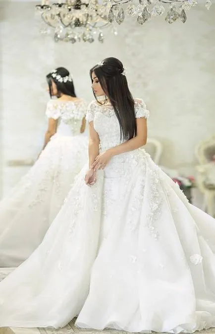 Най-красивата сватбена рокля в салона 