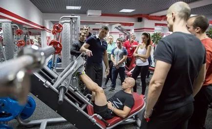 Workshop-ul ar trebui să știe că instructor de gimnastică