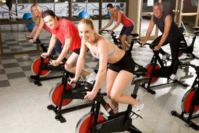 Spinning - a hatékony képzés egy szobabicikli, fitness közösségi portál fitnesz szerelmesei,