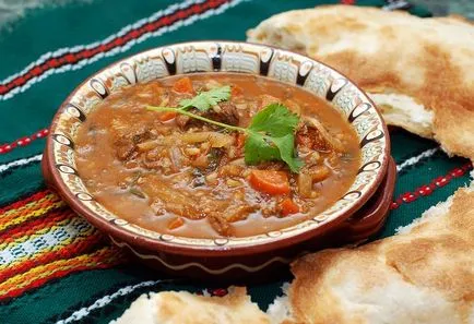 Kharcho супа с агнешко месо