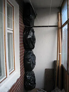 Поддържане на колелата на балкона, основните правила на каучук съхранение