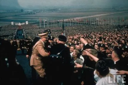 Viața lui Adolf Hitler în fotografii