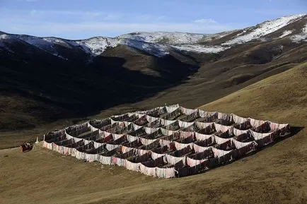 ritual straniu de „îngropare ceresc“ în Tibet, umkra