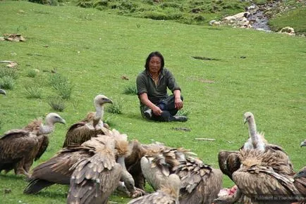 ritual straniu de „îngropare ceresc“ în Tibet, umkra