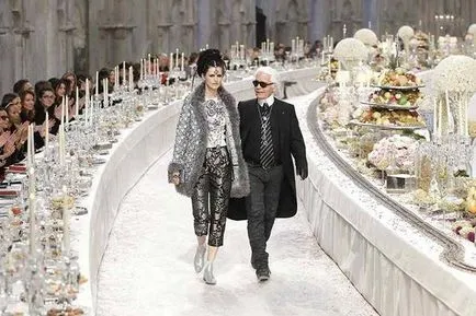 8 Moose Karl Lagerfeld