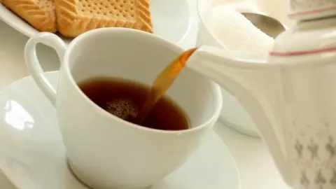 A fekete tea csökkenti vagy növeli a nyomást