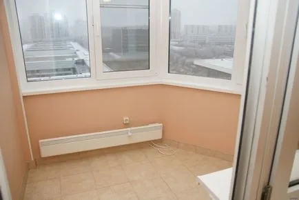 Încălzire pe balcon cu mâinile (foto)