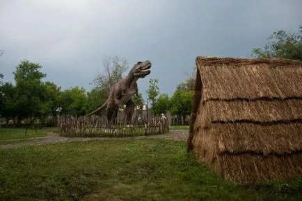 Dinopark și Lacurile ulyandy Nord