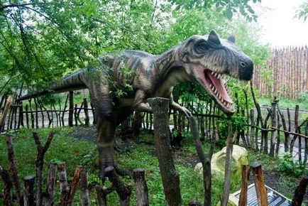 Dinopark și Lacurile ulyandy Nord