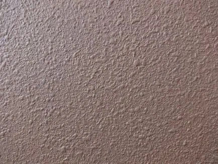 Cum este pulverizat pe perete