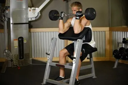 Hogyan építsünk nagy bicepsz, fitness és a testépítés