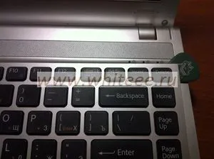 Hogyan szétszedni laptop Sony Vaio VPC-S12, laptop szétszerelés