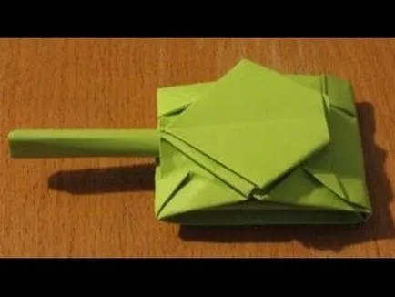 Hogyan készítsünk origami papír rózsa, virágok, és a hajó hattyú szakaszokban