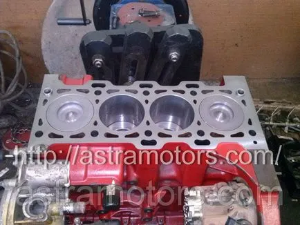 Motor felújított Cummins (Cummins) ISF 2