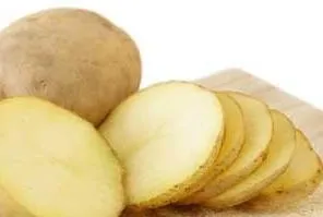 Защо потъмнява картофи след готвене магически растения