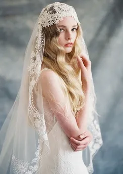 rochii de mireasa religioase Claire Pettibone