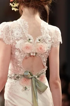 rochii de mireasa religioase Claire Pettibone