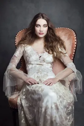 Религиозни сватбени рокли Claire Pettibone