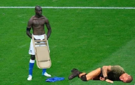 Mario Balotelli, Netlore Euro 2012, Mario Balotelli, jucător, sport, fotbal, șocante