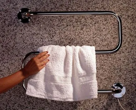 Електрически кърпа или вода, което да се избере за баня