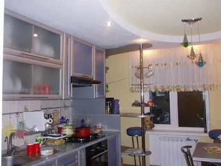 Felfüggesztett gipszkarton mennyezet a konyhában tervezési minták és képek
