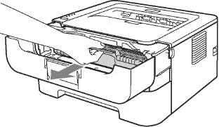 A rendszeres karbantartás nyomtató Brother HL-2130,