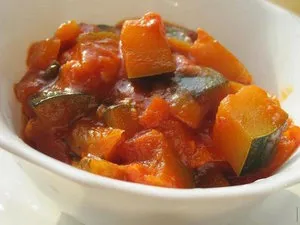 Salata Rețete de dovlecei, ardei, morcovi și roșii pentru iarna