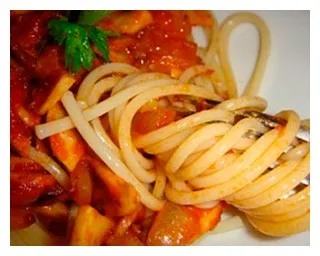 Ciuperci in sos de rosii pentru spaghete, retete vegetariene mari