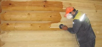 Grinding pereti din lemn în interiorul casei