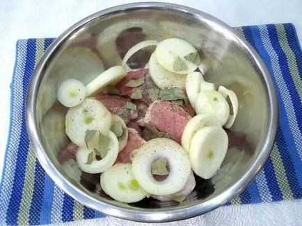 shish kebab pe frigarui din carne de porc cuptor - reteta cu fotografii