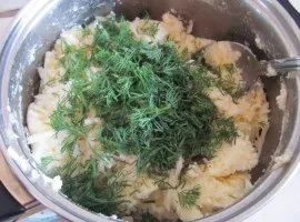 Чийзкейк с извара и картофи - рецепти със снимки