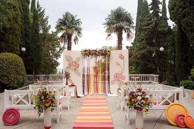 Ceremonia de nuntă simbolică în Crimeea (Yalta, Alushta, Gurzuf, Foros, Gaspra), Crimeea, oficial