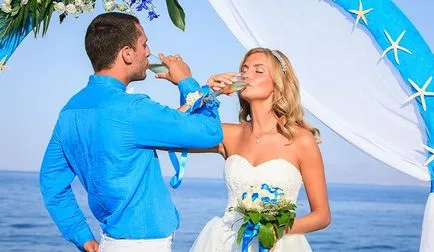 Символична сватба на остров Санторини в Гърция цени, снимки, отзиви възможности за