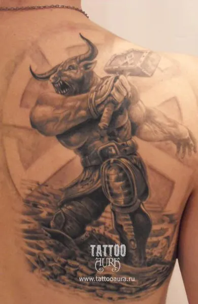 Tattoo napforduló - az értéke tetoválás minták és képek