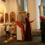 Trei religii ale lumii în special în creștinism, islam și budism, womie