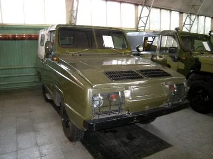 UAZ - 3907 